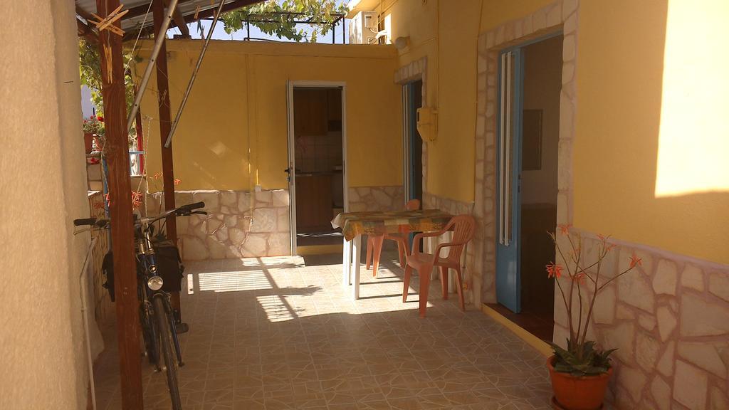 Vintage House-Vori-Rent Rooms Luaran gambar